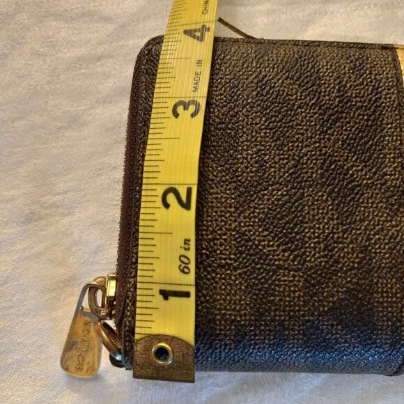 Michael Kors Full Size Wallet Cottagecore Grandmacore - Picture 5 of 10